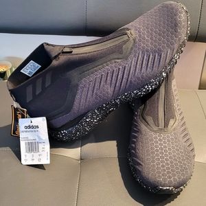 Adidas AlphaBounce Zip 5.8 Core Black - Brand New